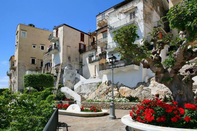 Casa Susy Bouganville 400 mt dal mare Sperlonga Esterno foto